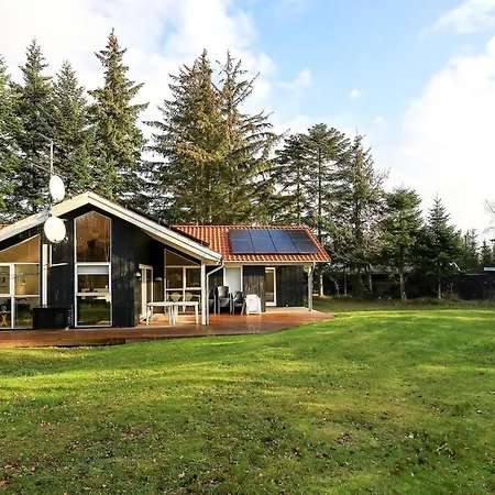 12 person holiday home in Hals-By Traum * Hals