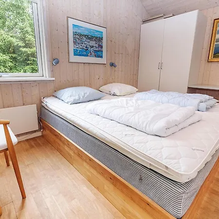 Semesterbostad 4 Star In *