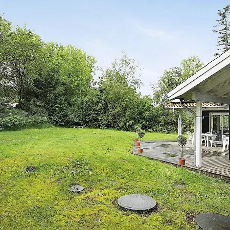 12 Person In Holiday home